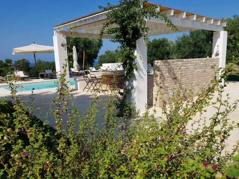 outdoor kitchen 2